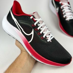 Nike Air Zoom Pegasus 39 x BTC Bowerman Track Club Sneakers
